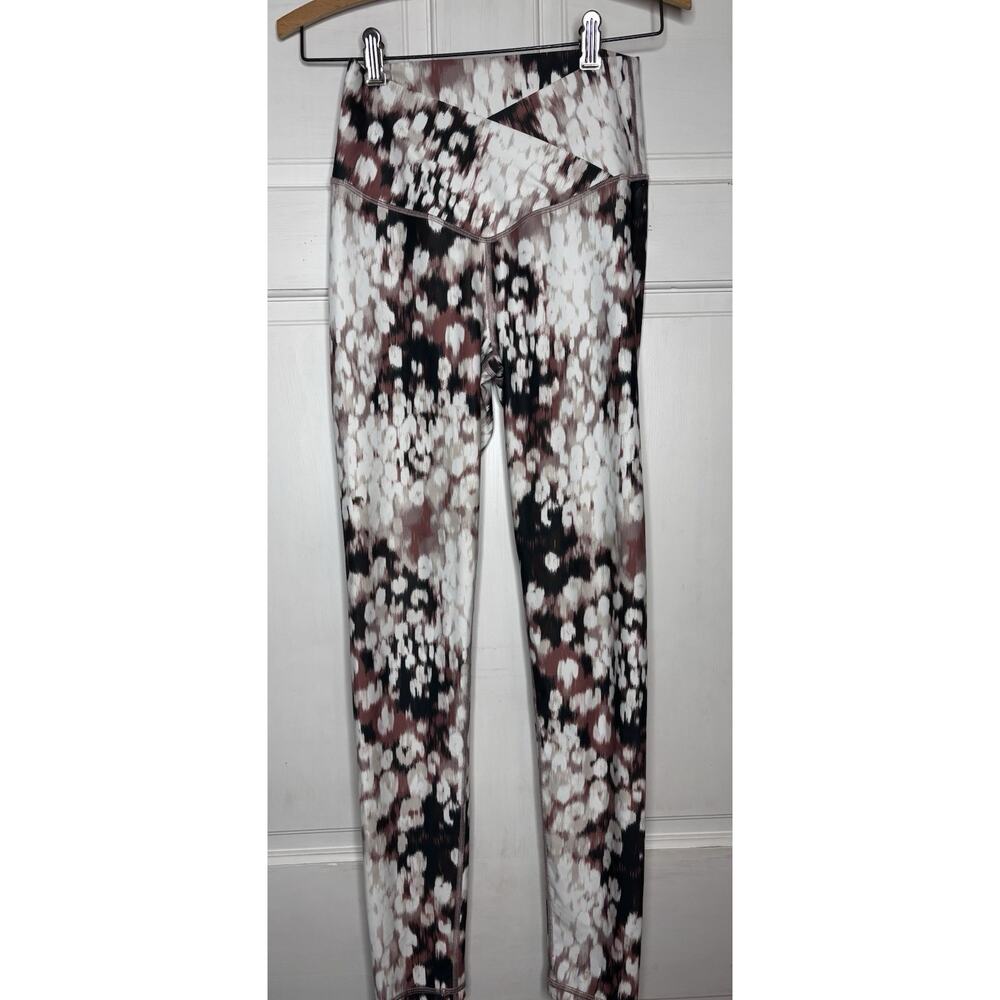OFFLINE by Aerie Real Me Crossover 7/8 Leggings Brown Black Print Size Medium